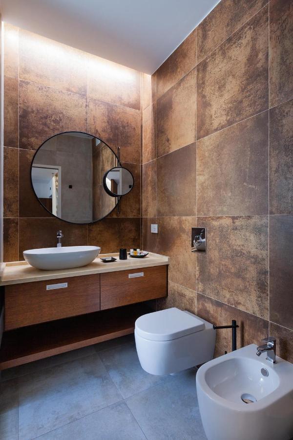 Palazzo Ferrucci Luxury Suites Кальярі Екстер'єр фото