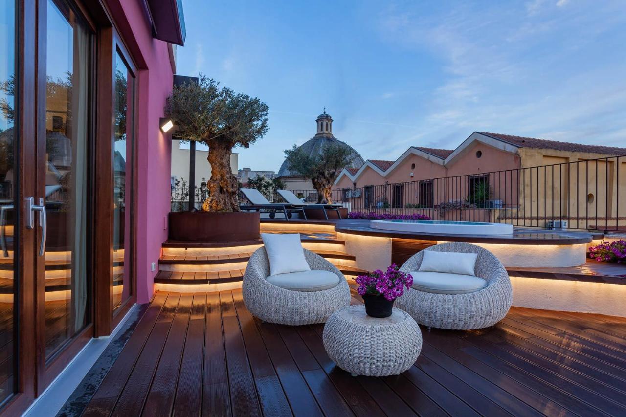 Palazzo Ferrucci Luxury Suites Кальярі Екстер'єр фото