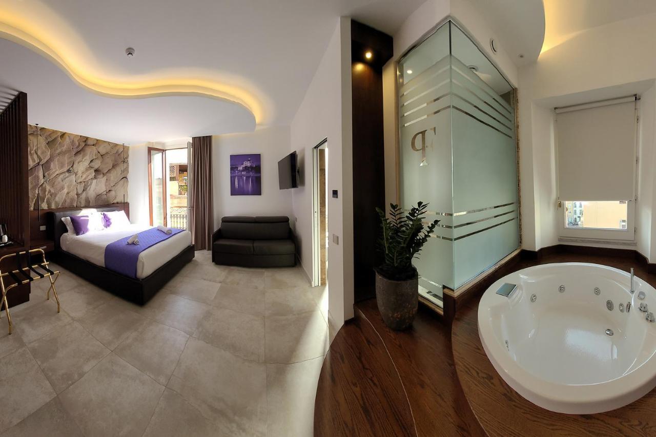 Palazzo Ferrucci Luxury Suites Кальярі Екстер'єр фото